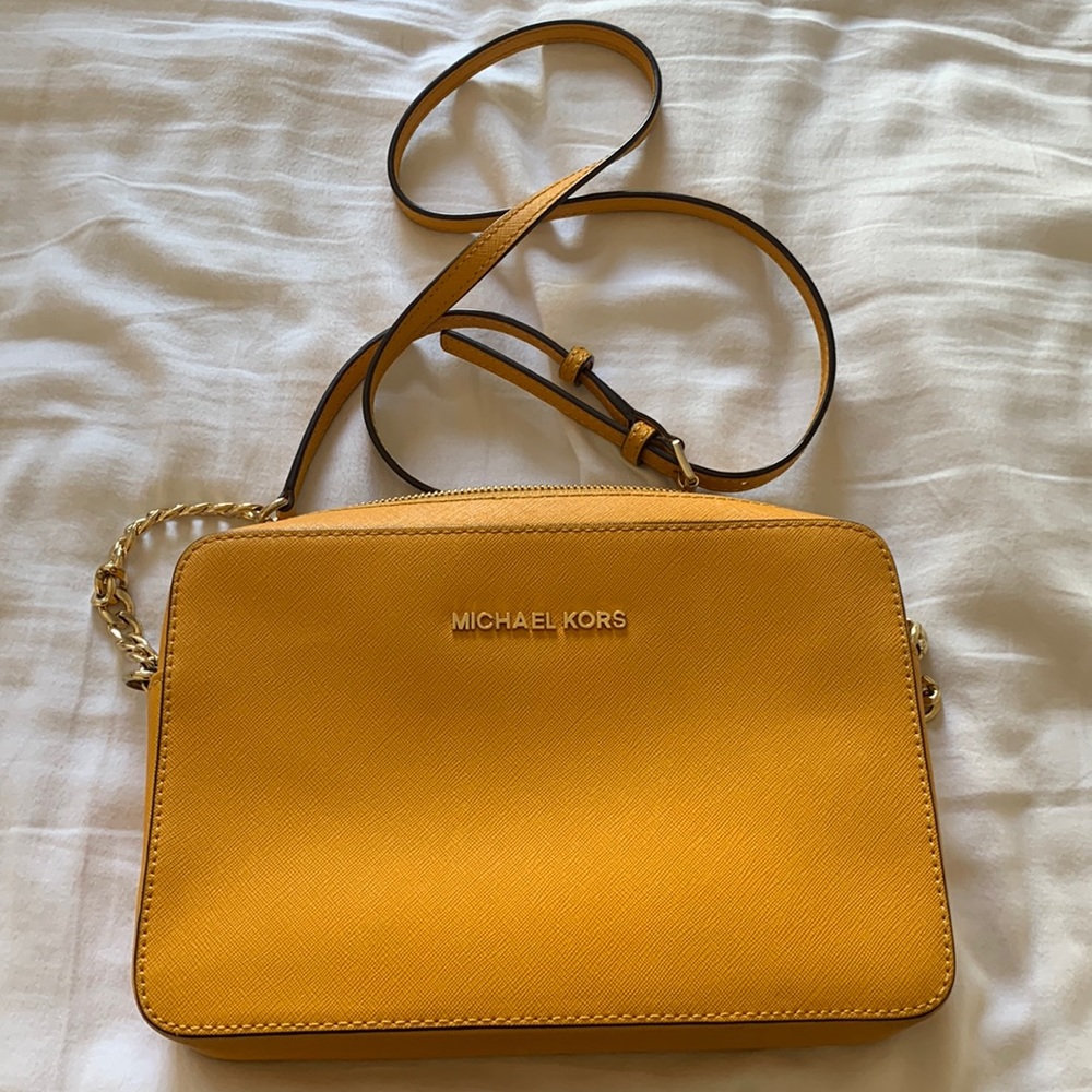 Michael Kors bag crossbody